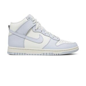 Nike Women's Sneakers in Cream and Gray